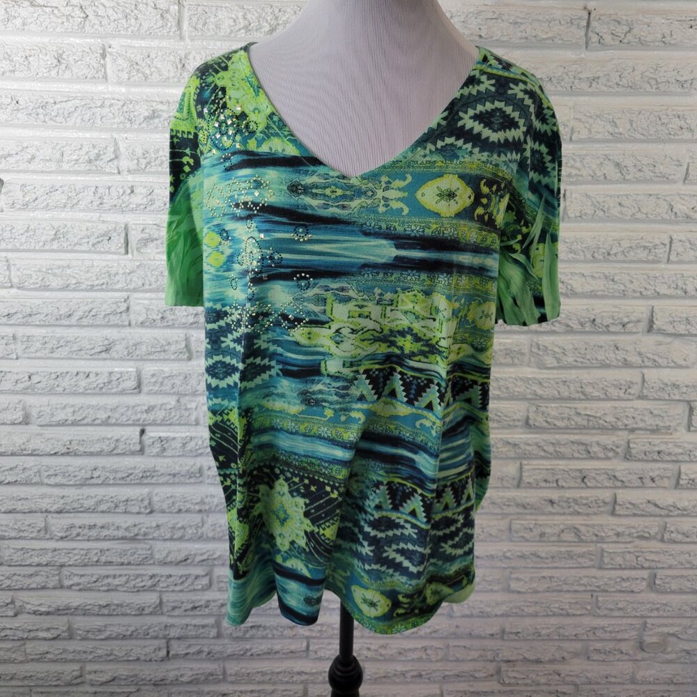 Catherines 1X Top Tee Blue Green Geometric Studded V-Neck Short Sleeve GEO13E
